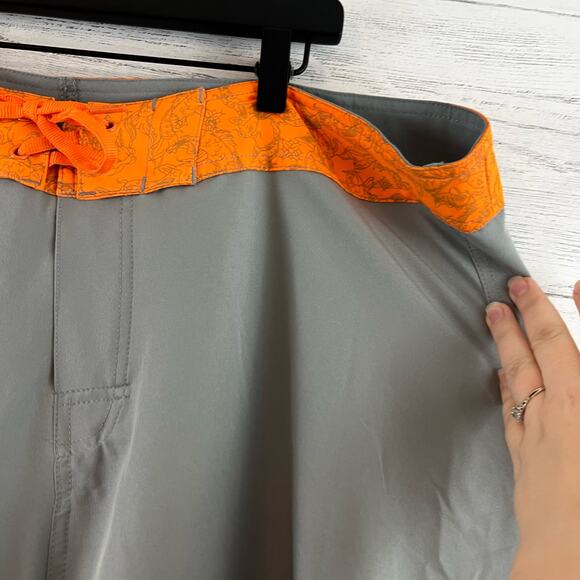 UV Skins Gray and Orange Men's Boardshorts Size 42 - Picture 4 of 7